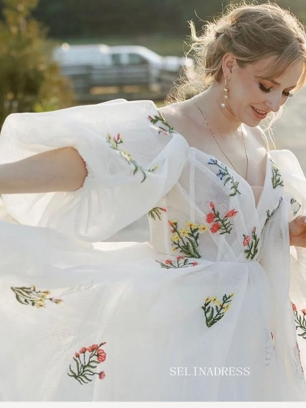 Beautiful White Embroidery Flower Long Formal Gown Cheap Wedding Dresses sea066