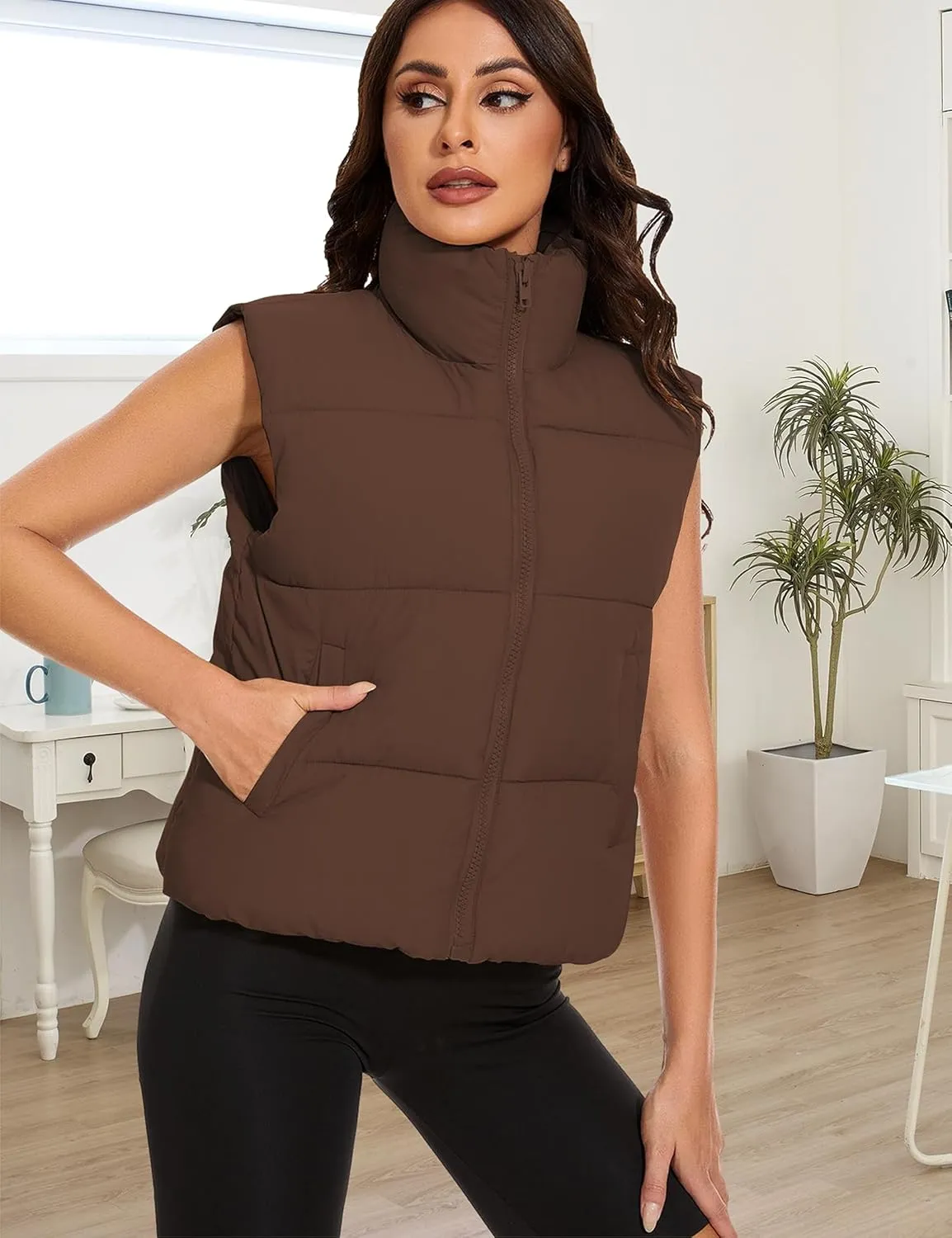 HangNiFang Women's Winter Cropped Puffer Vest Lightweight Sleeveless Warm Outerwear Puffer Vest Padded Gilet