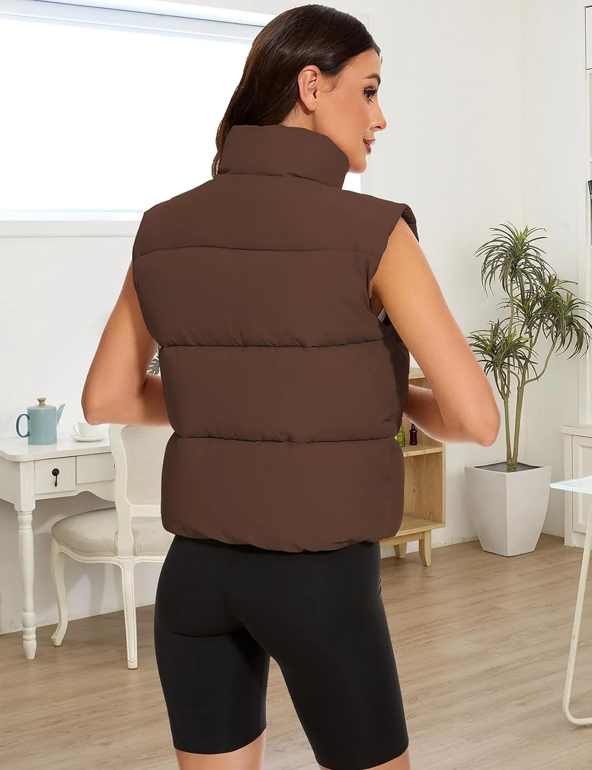 HangNiFang Women's Winter Cropped Puffer Vest Lightweight Sleeveless Warm Outerwear Puffer Vest Padded Gilet